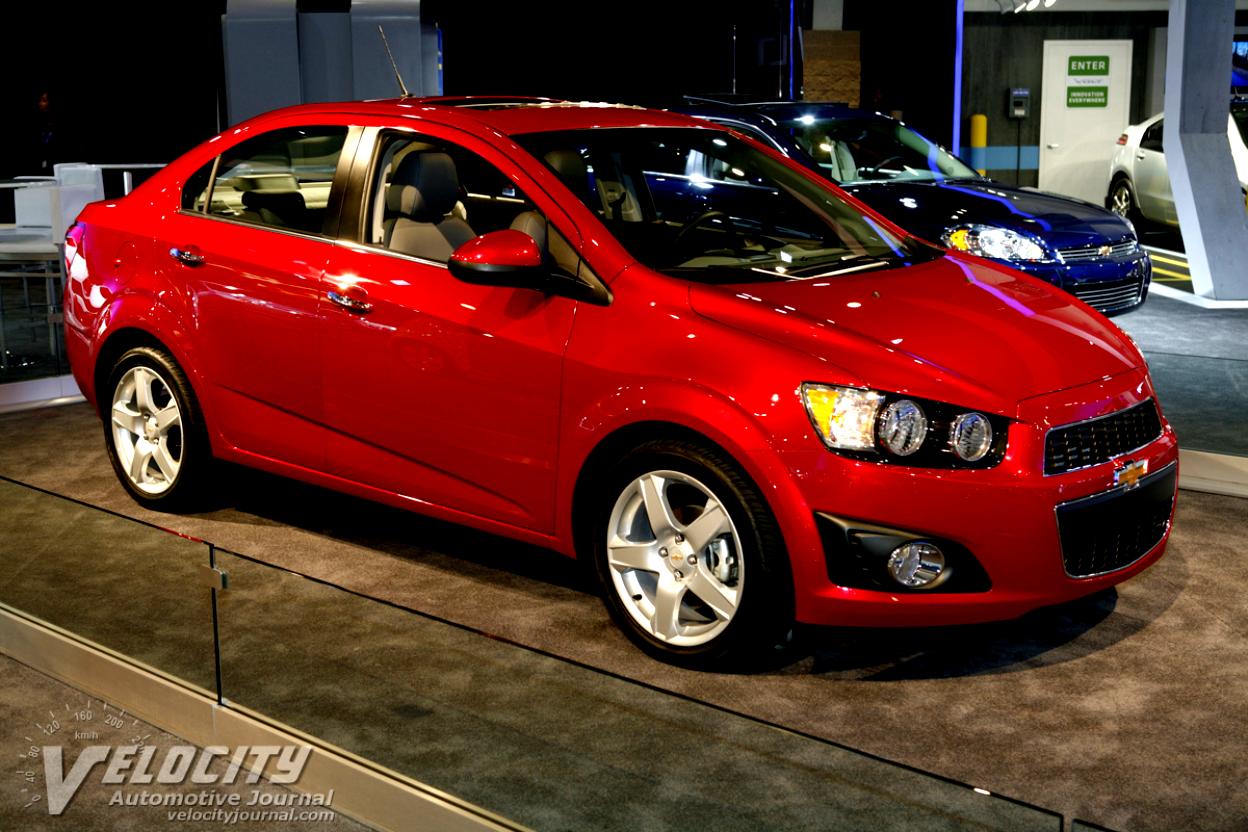 Chevrolet Sonic Sedan 2011 #7