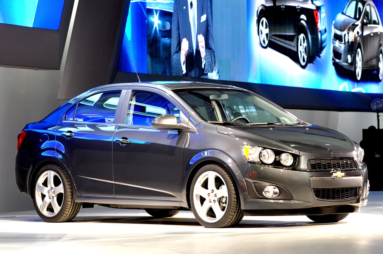 Chevrolet Sonic Sedan 2011 #9
