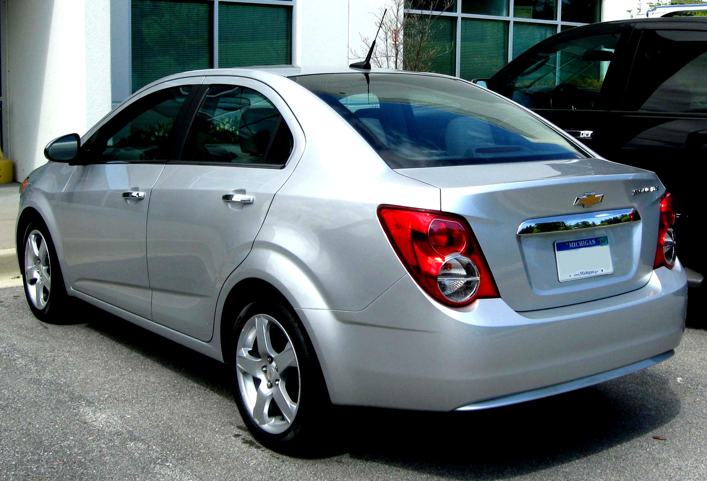 Chevrolet Sonic Sedan 2011 #15