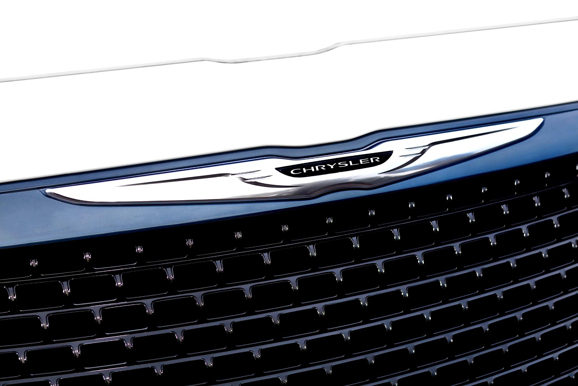 Chrysler 300 SRT8 2011 #20
