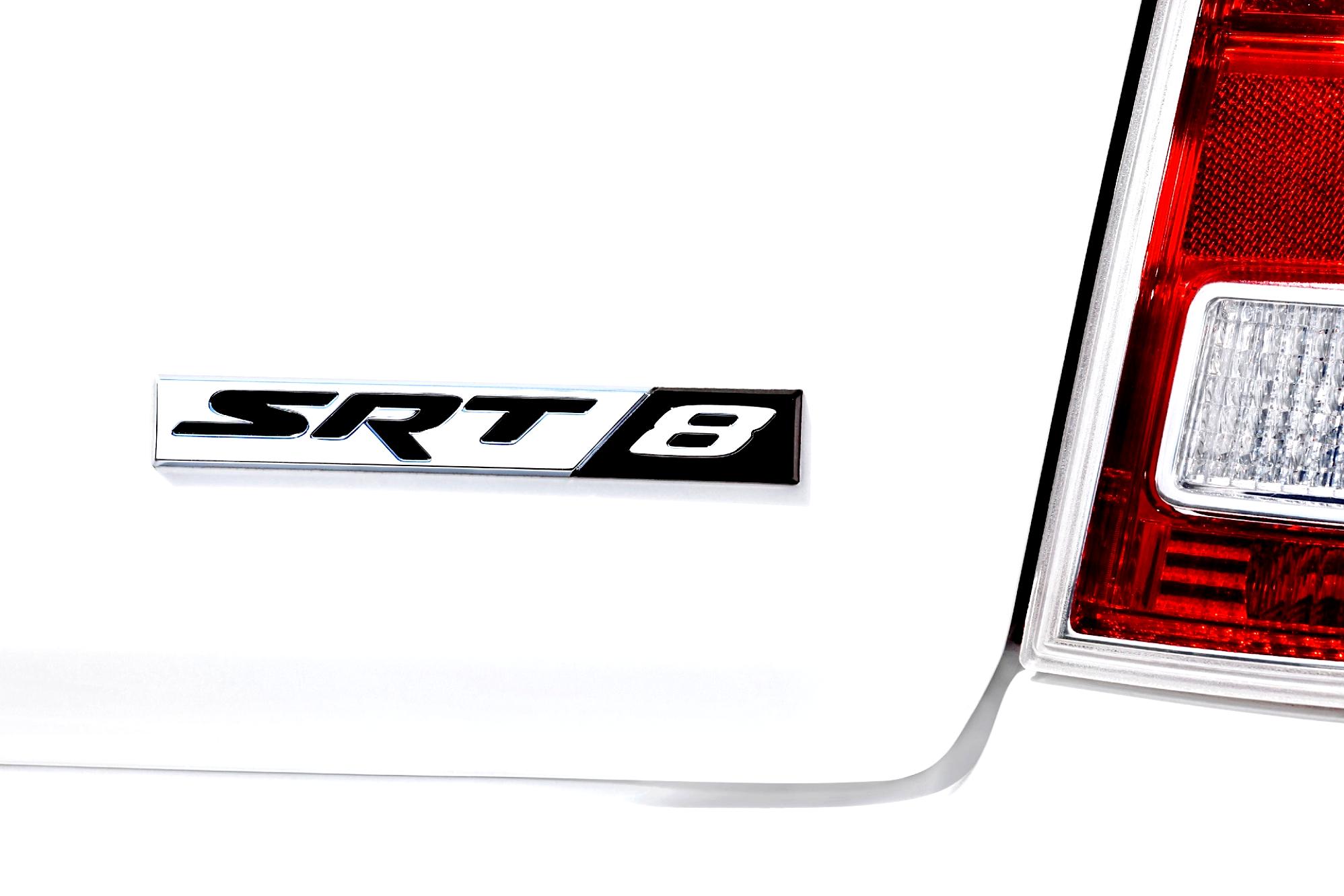 Chrysler 300 SRT8 2011 #21