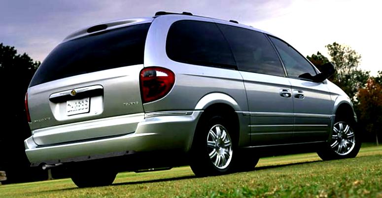 Chrysler Town & Country 2004 #5