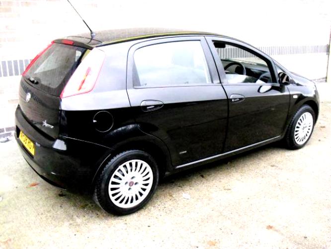 Fiat Grande Punto 5 Doors 2005 #10