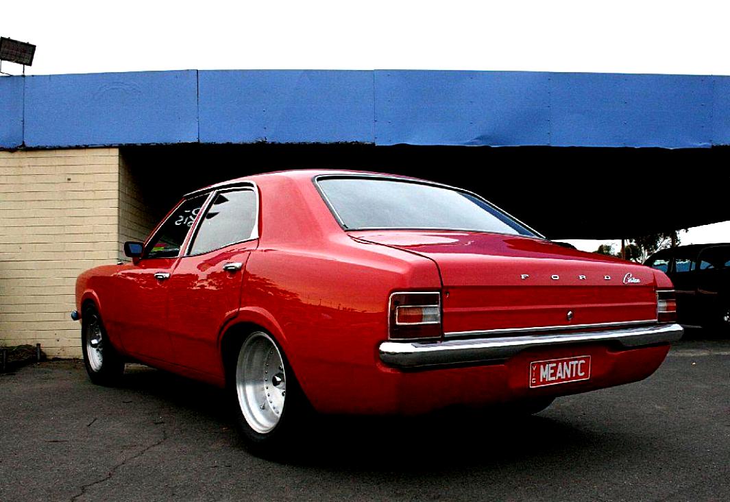 Ford Cortina 1976 #8