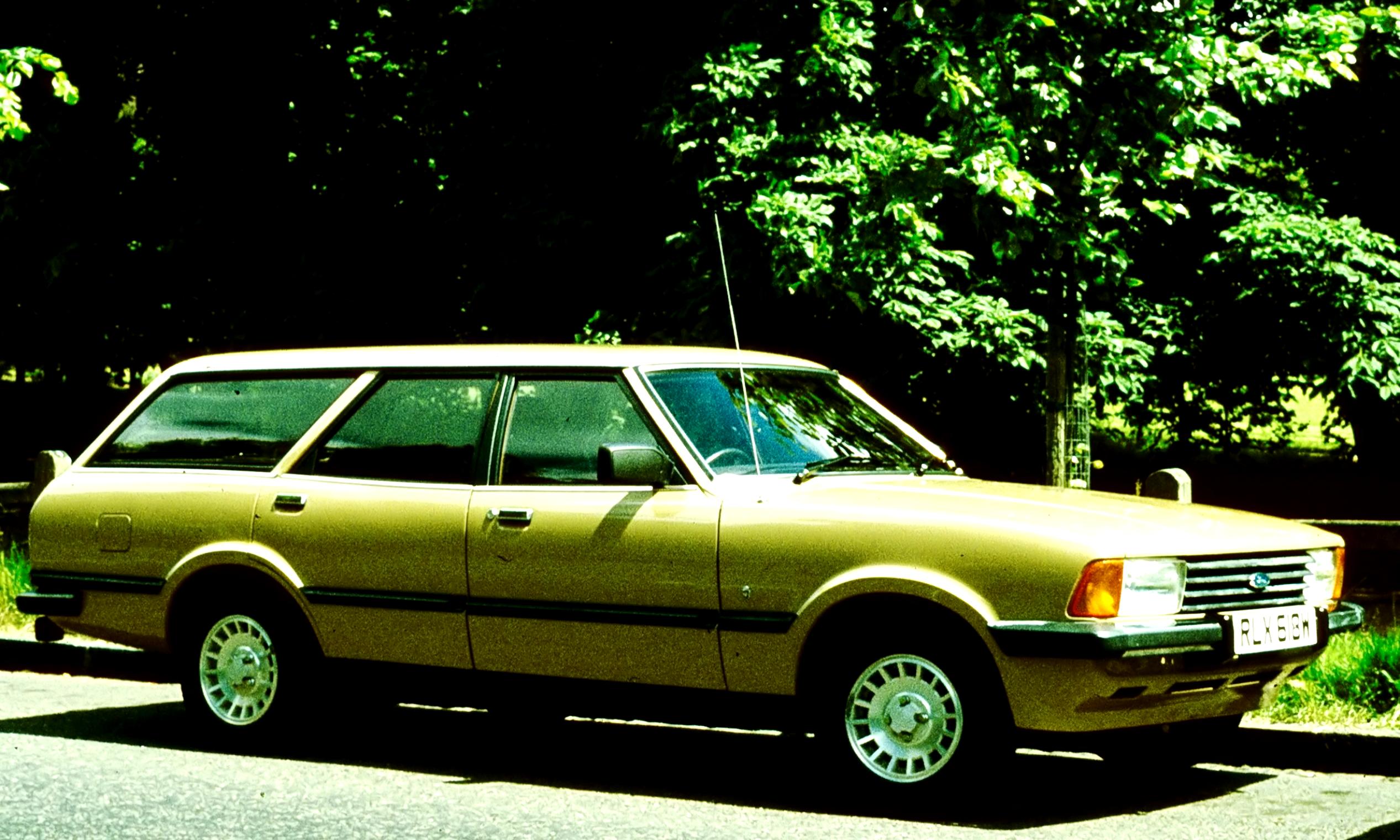 Ford Cortina 1976 #14