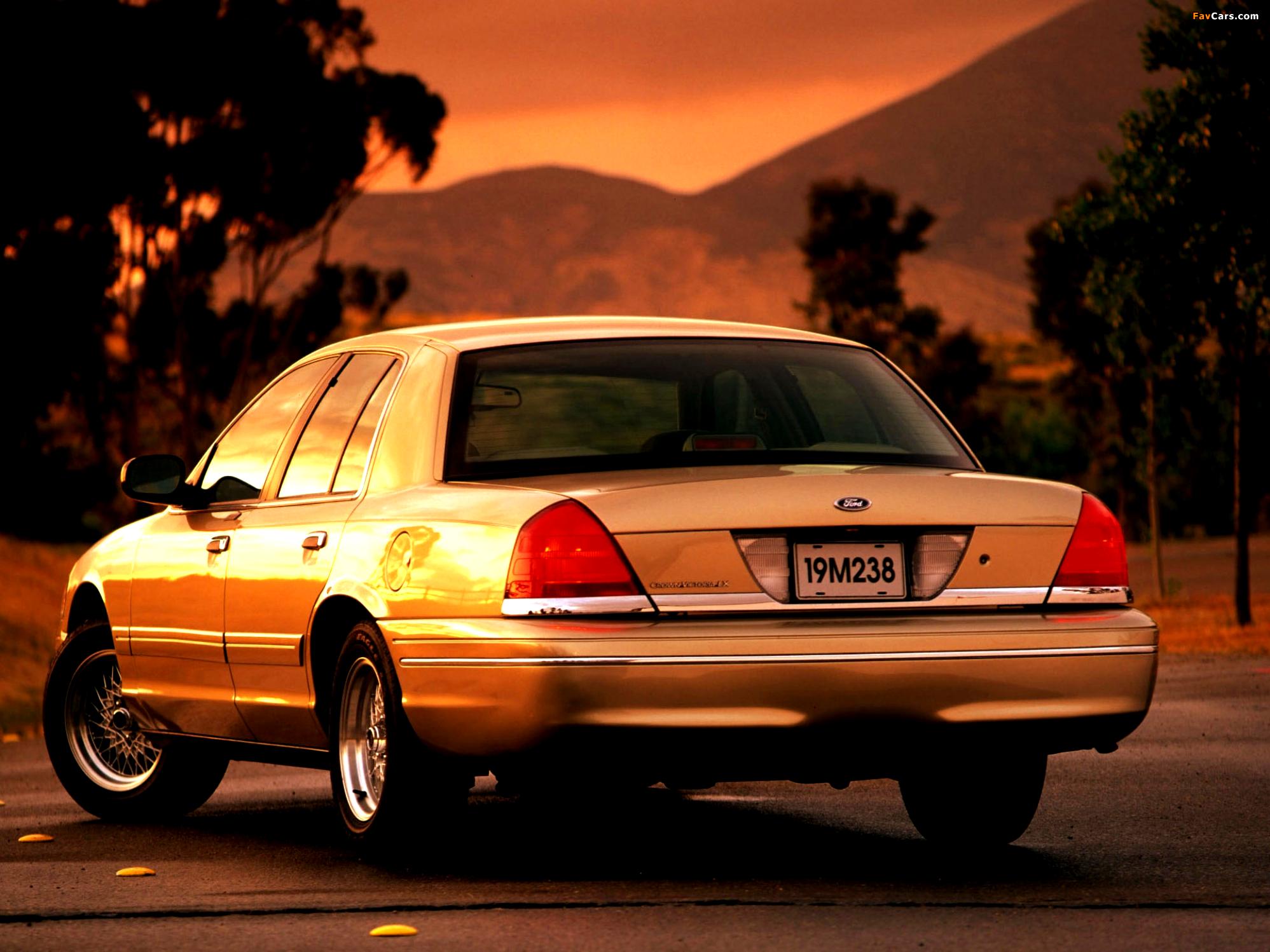 Ford Crown Victoria 1998 #16