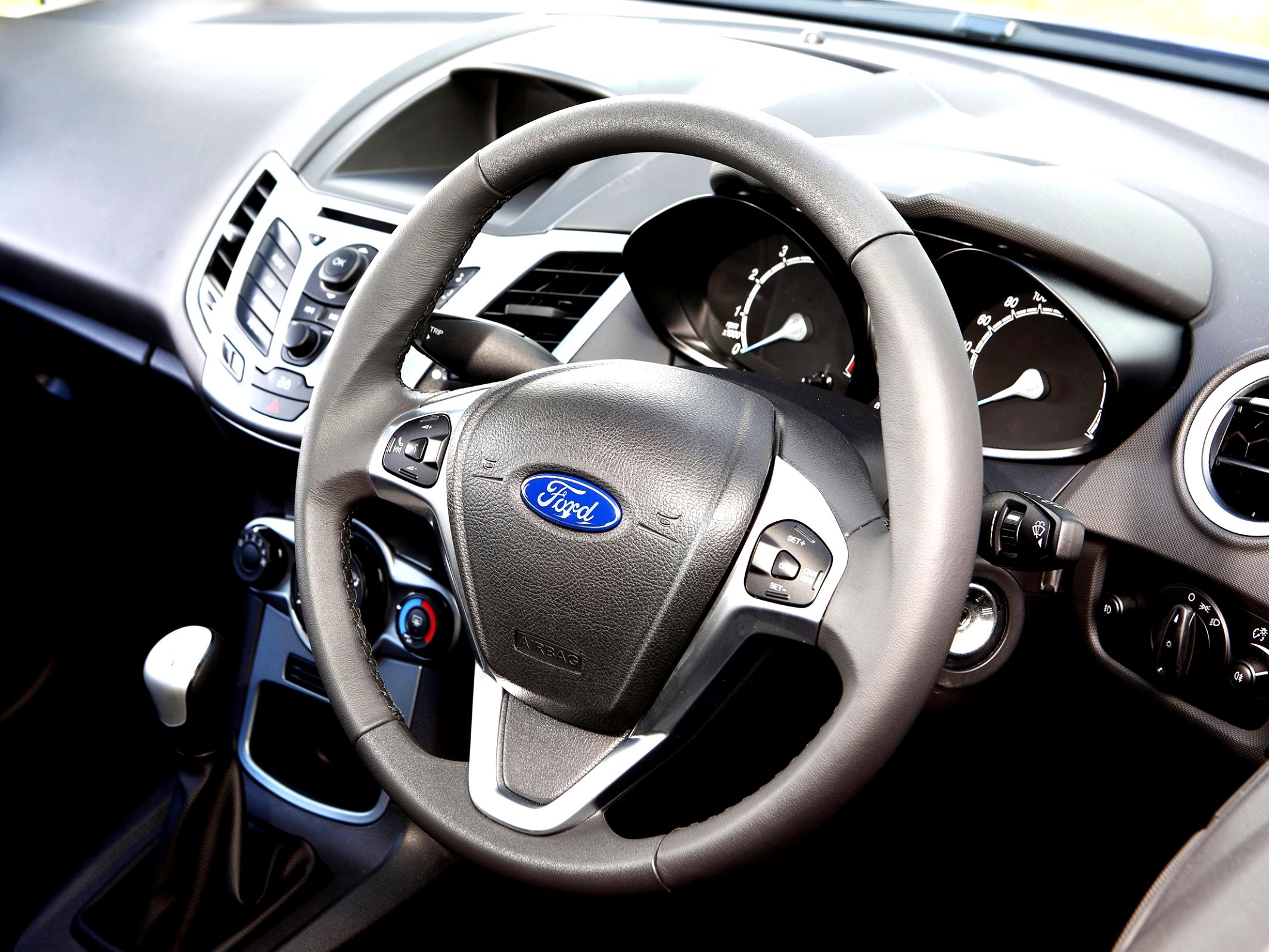 Ford Fiesta 5 Doors 2013 #114