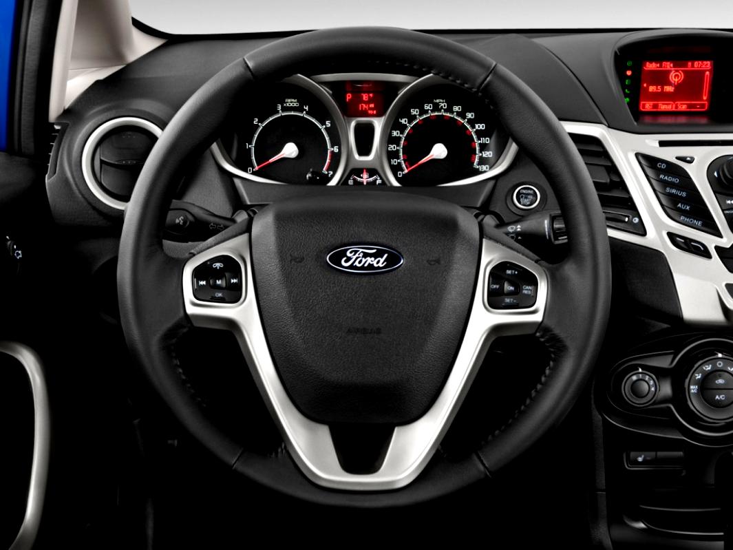 Ford Fiesta Sedan 2011 #58