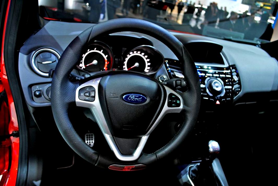 Ford Fiesta ST 2012 #5