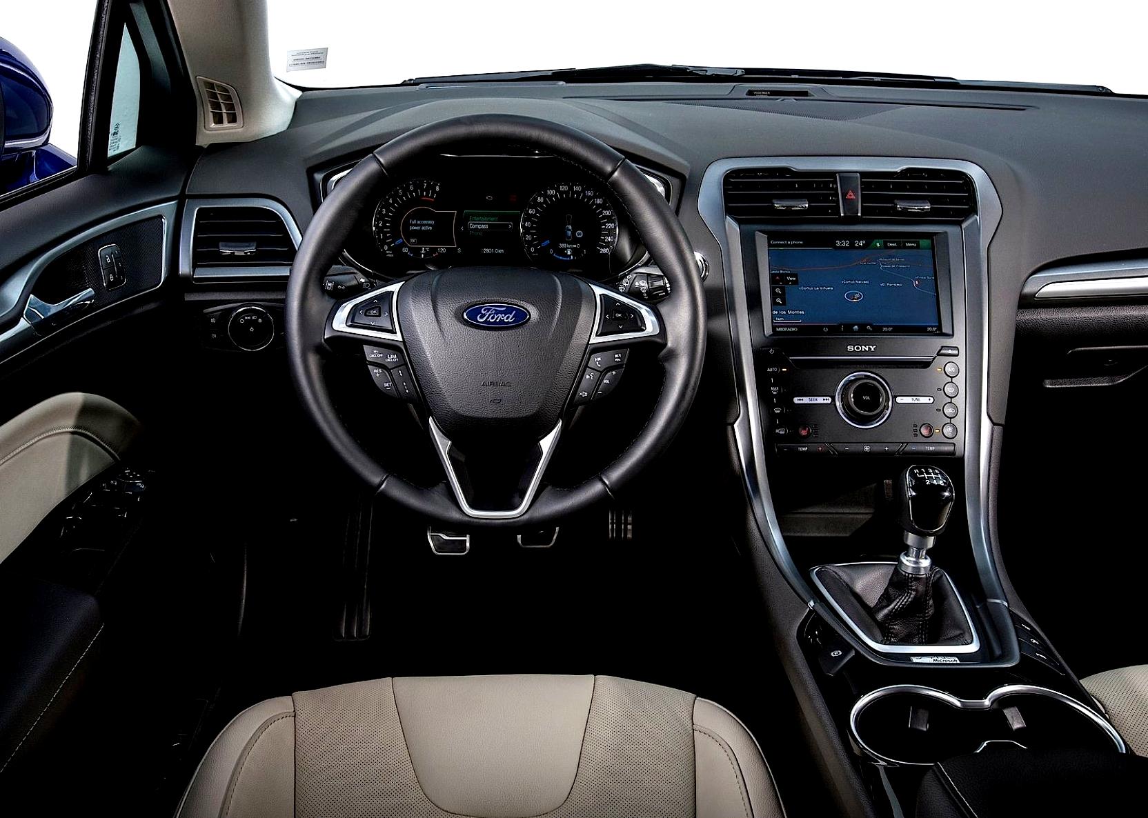 Ford Mondeo Wagon 2015 #82