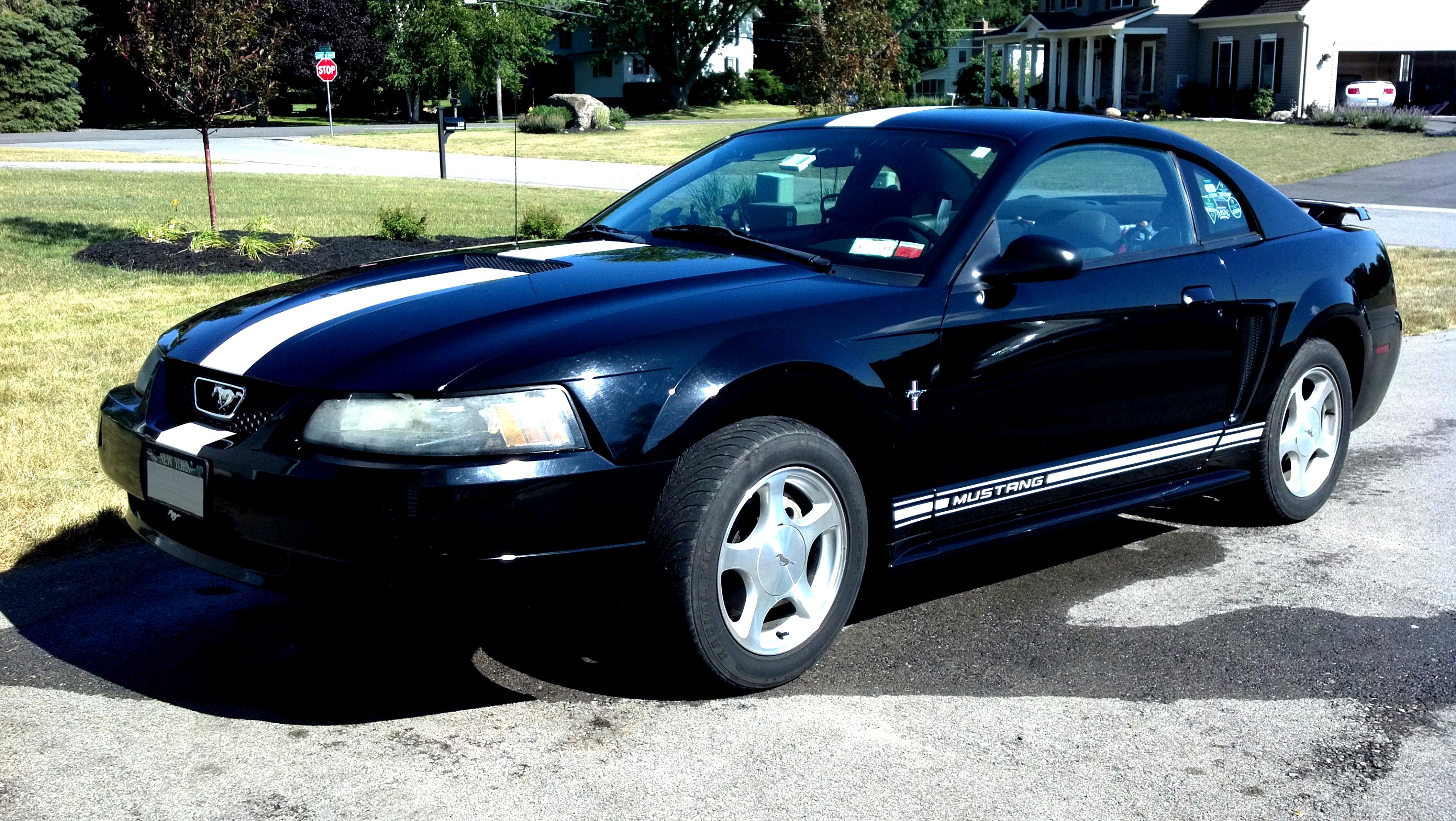 Ford Mustang Convertible 1998 on MotoImg.com 2000 Ford Mustang Tire Size P225 55r16 Gt