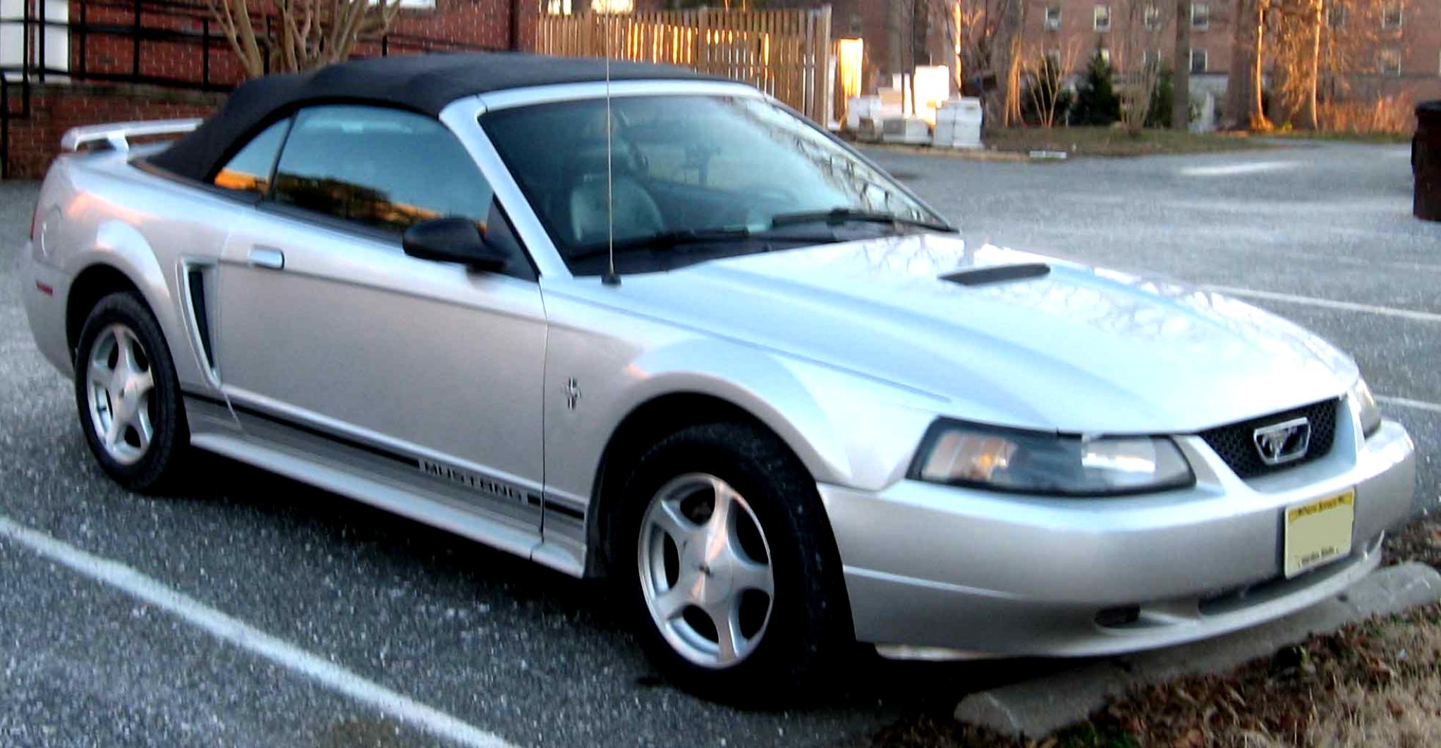 Ford Mustang Convertible 2004 #5