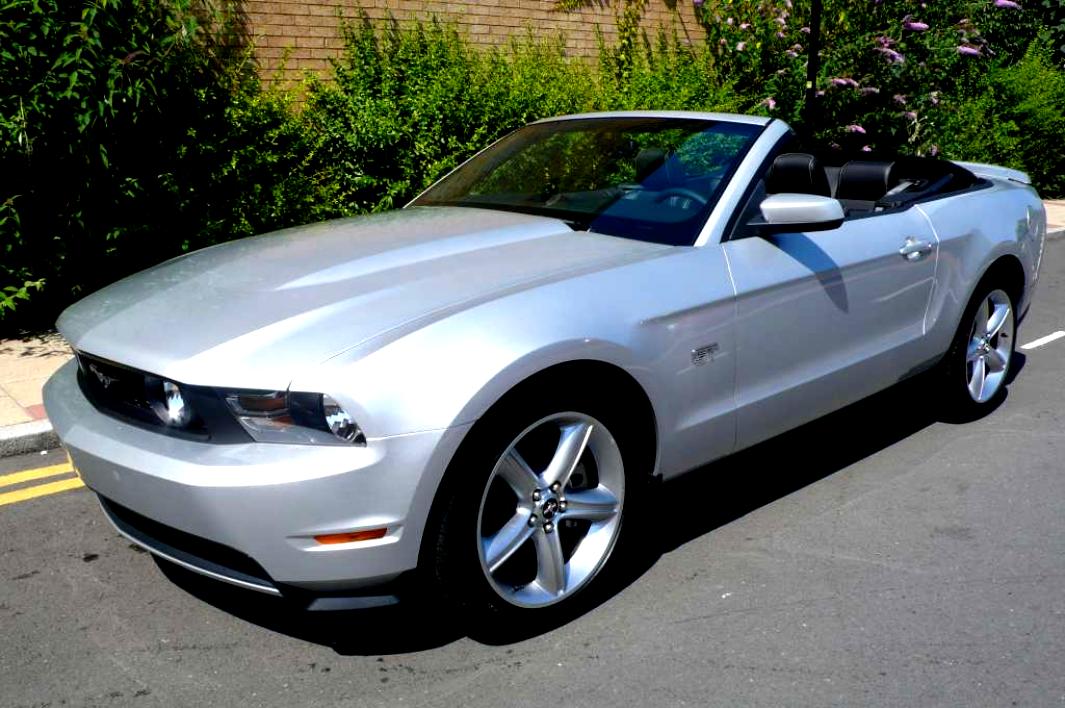 Ford Mustang Convertible 2009 #10