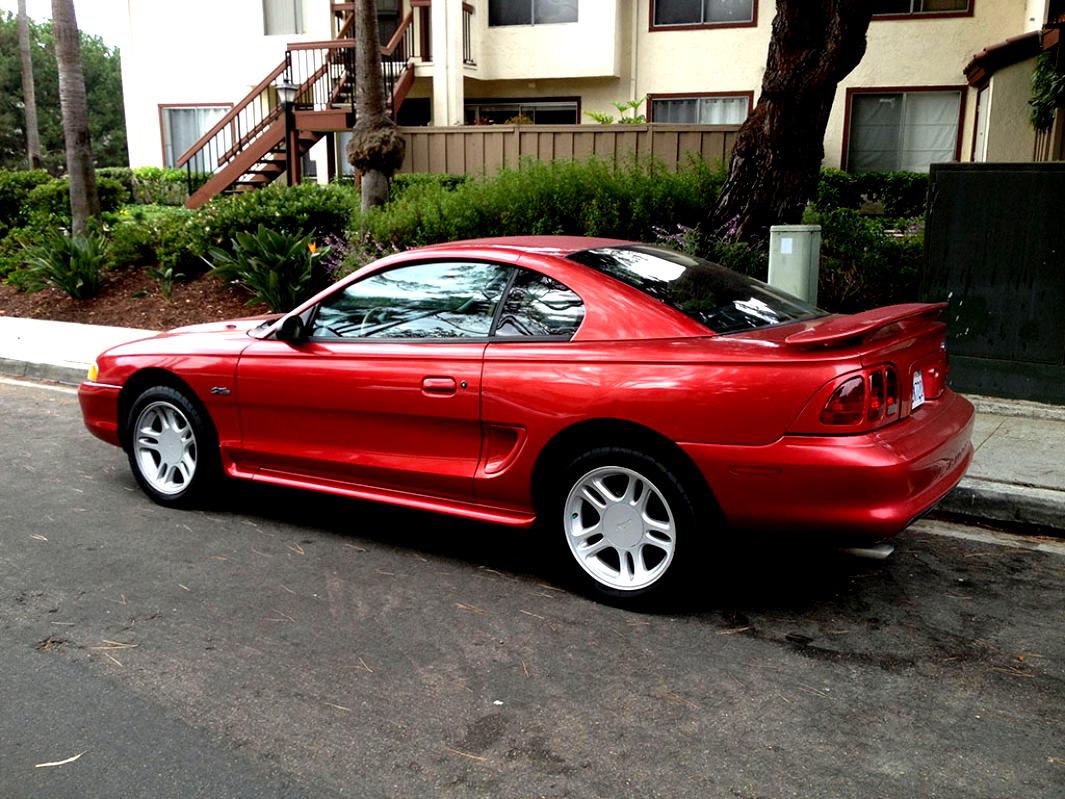 Ford Mustang GT 1996 #2