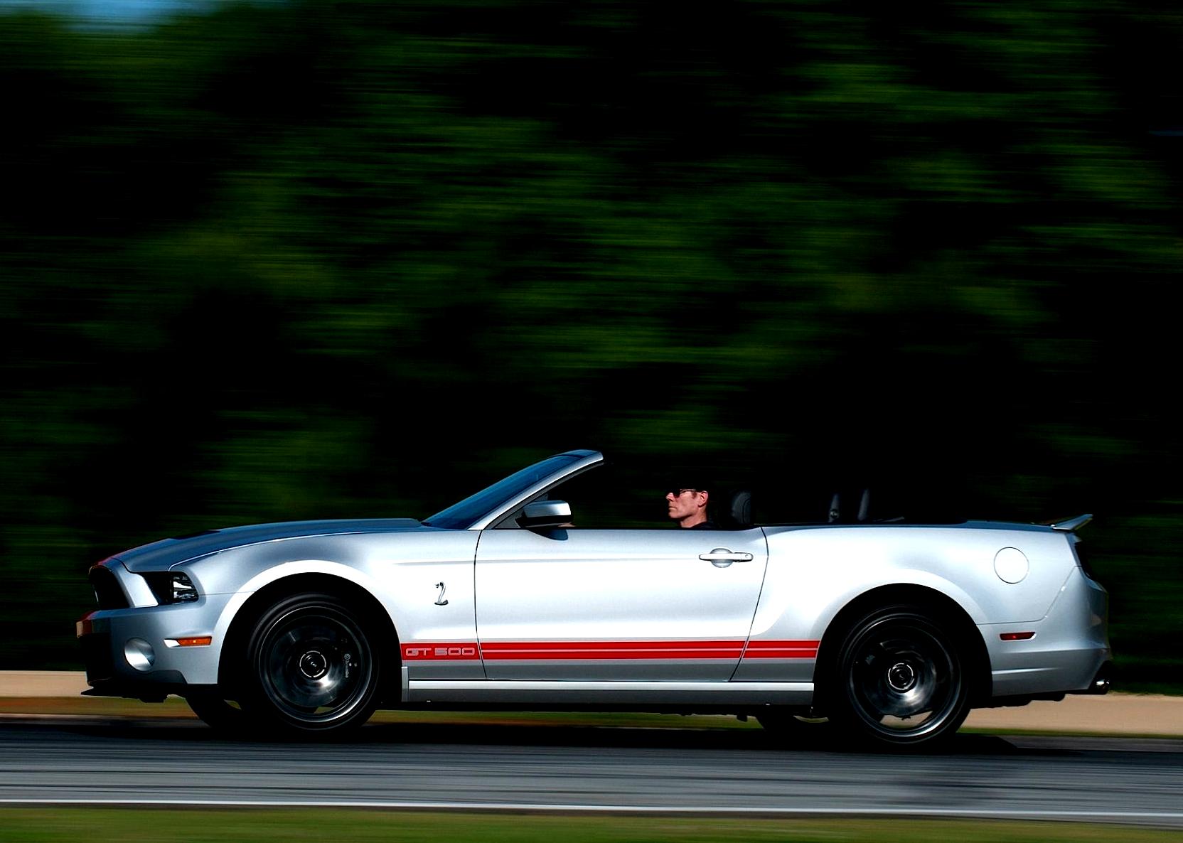 Ford Mustang Shelby GT500 Convertible 2012 #4