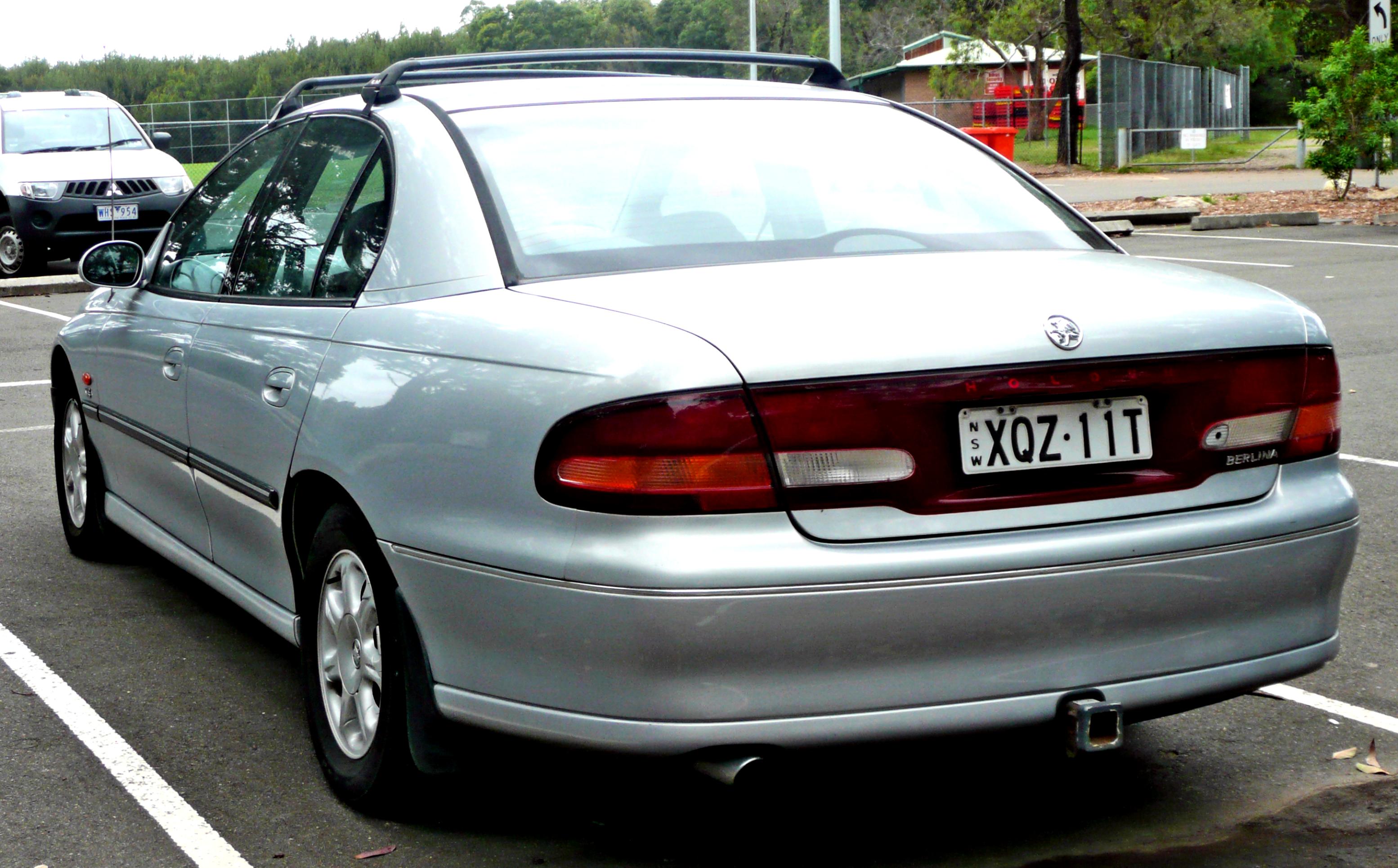 Holden Commodore Sedan 1997 #2