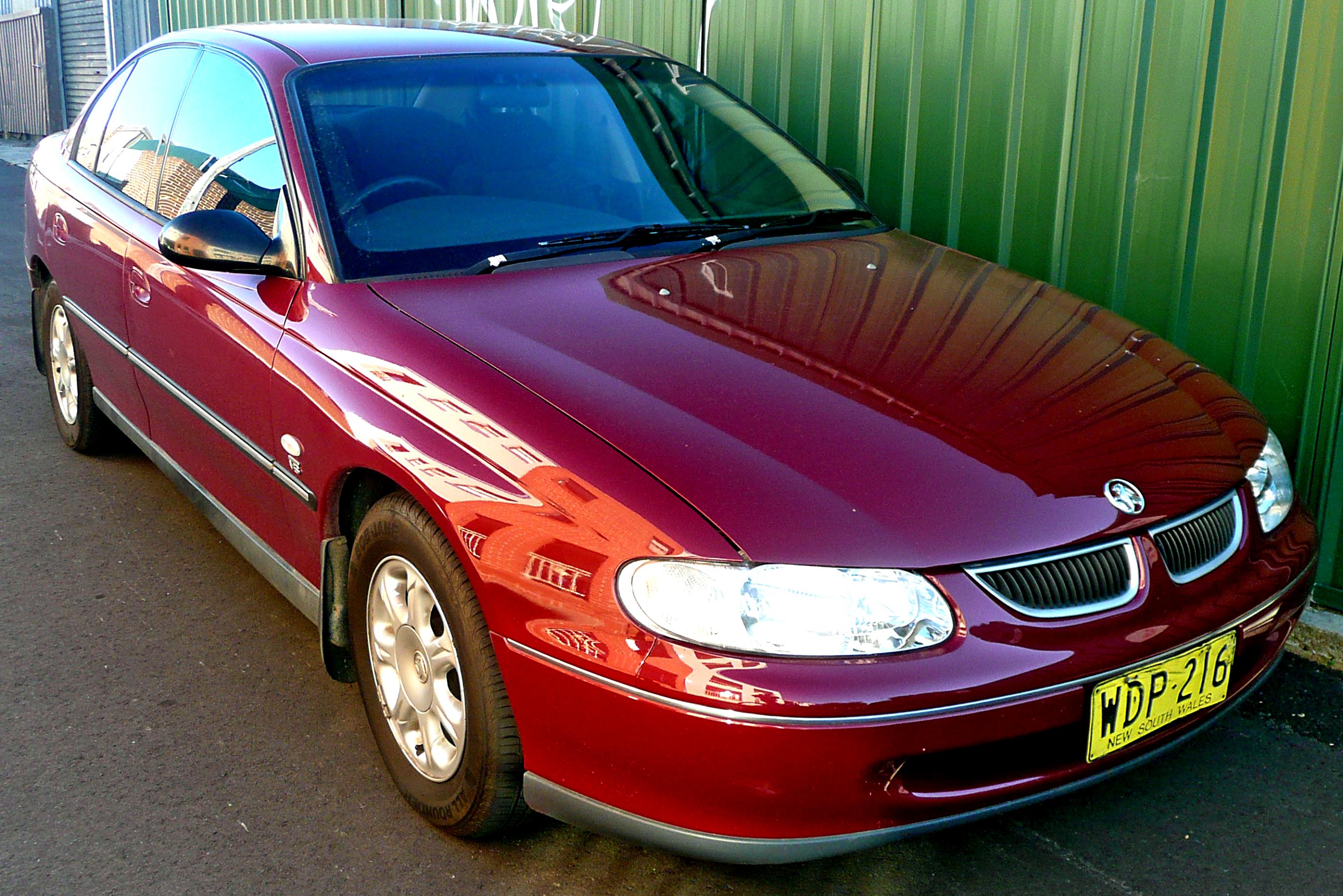 Holden Commodore Sedan 1997 #4