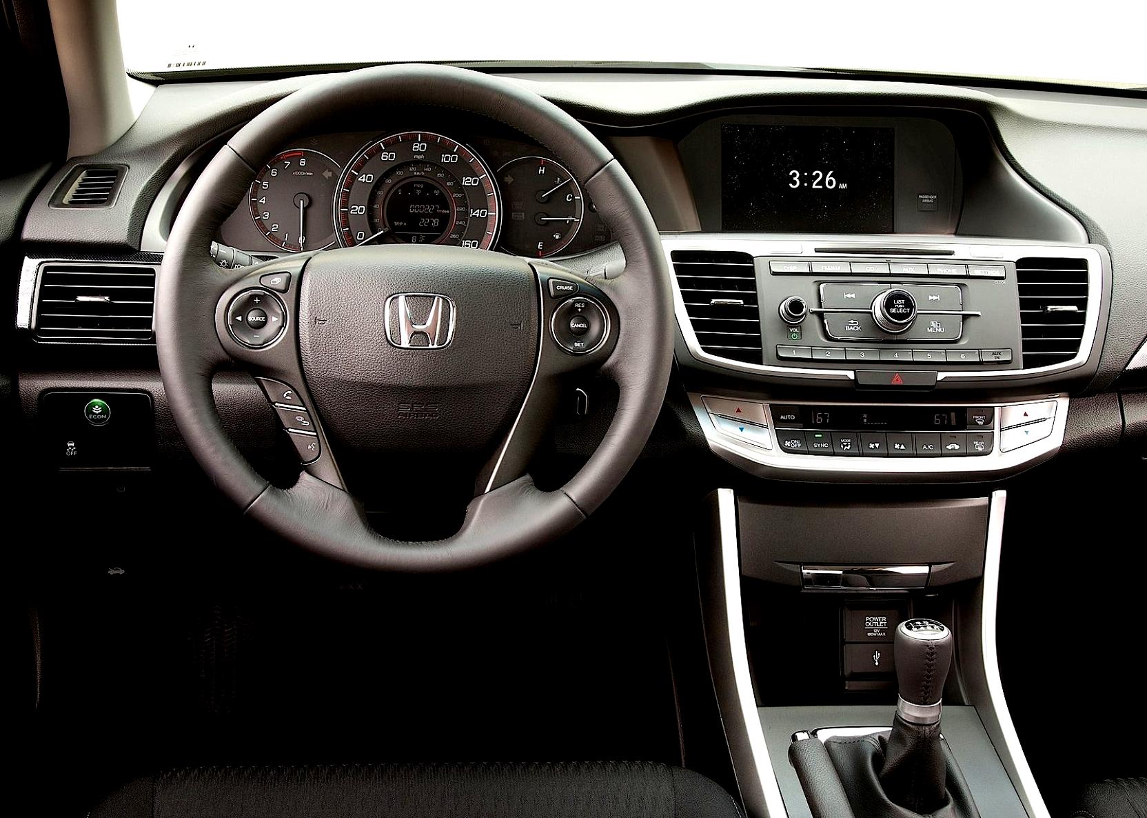 Honda Accord 2012 #29