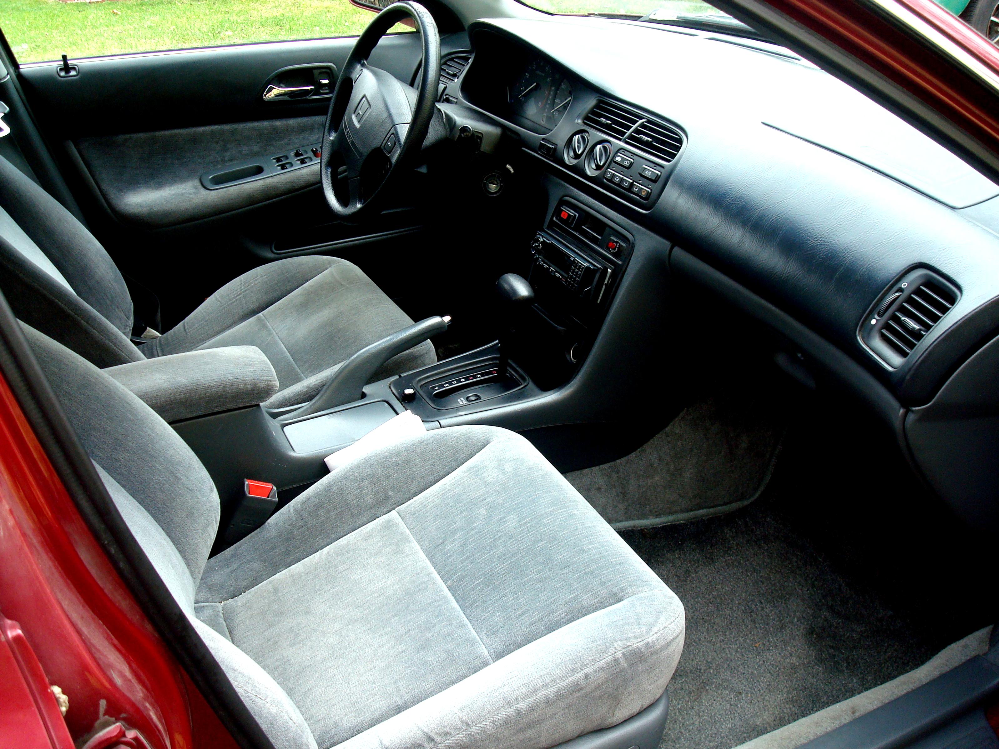 Honda Accord Coupe 1994 #2