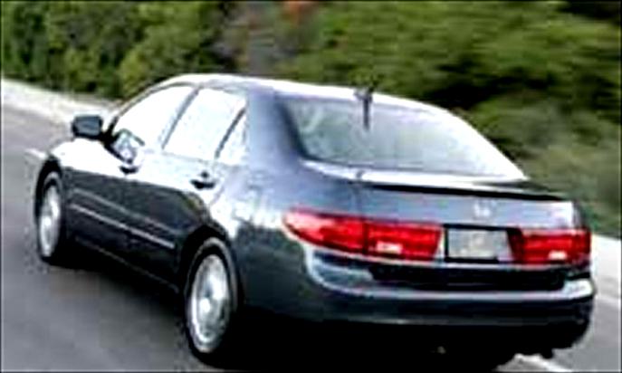 Honda Accord Sedan US 2002 #85