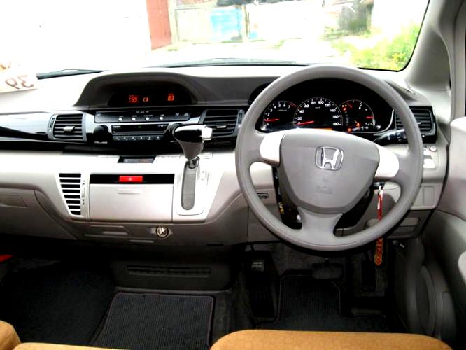 Honda FR-V / Edix 2007 #52