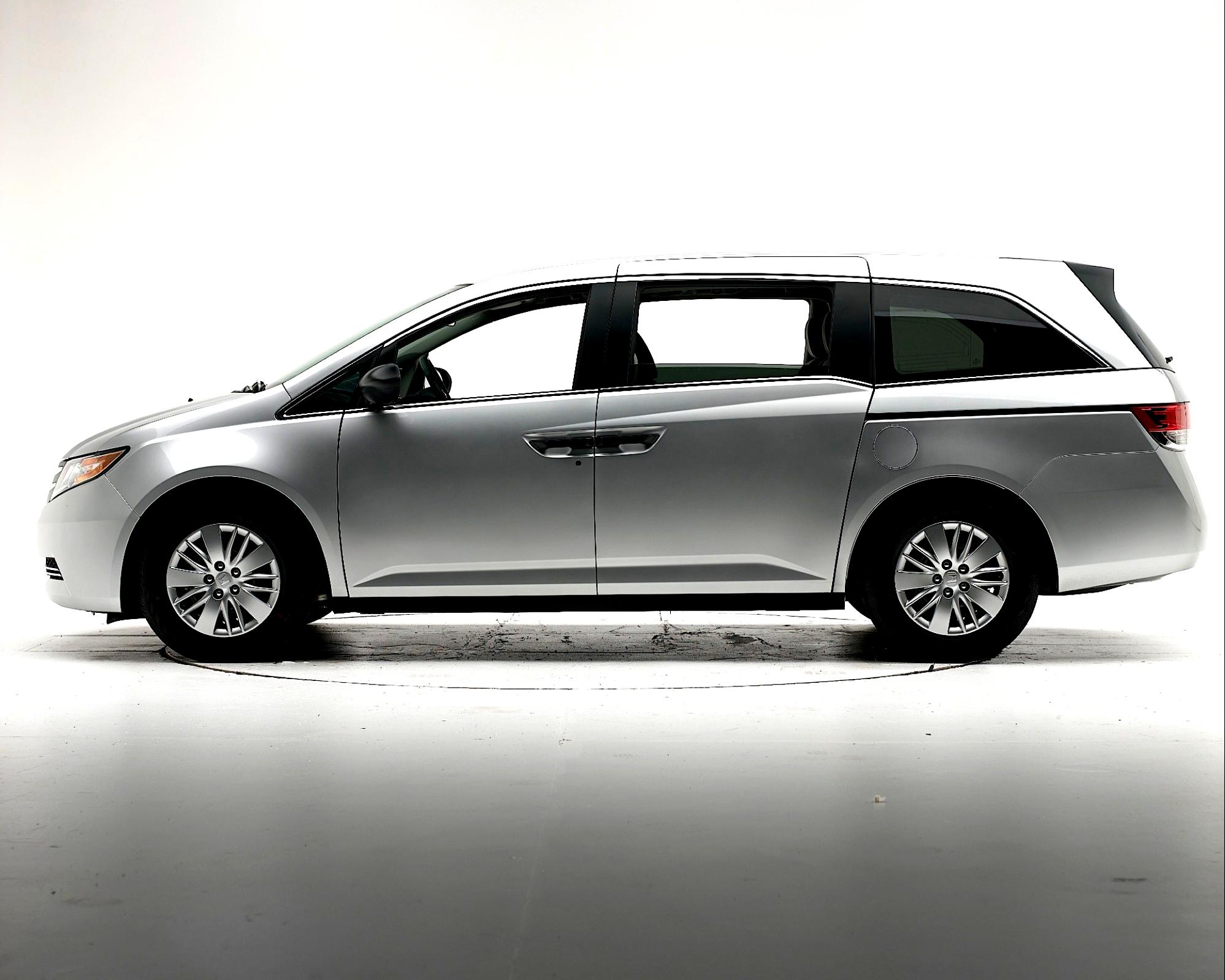 Honda Odyssey 2011 #2