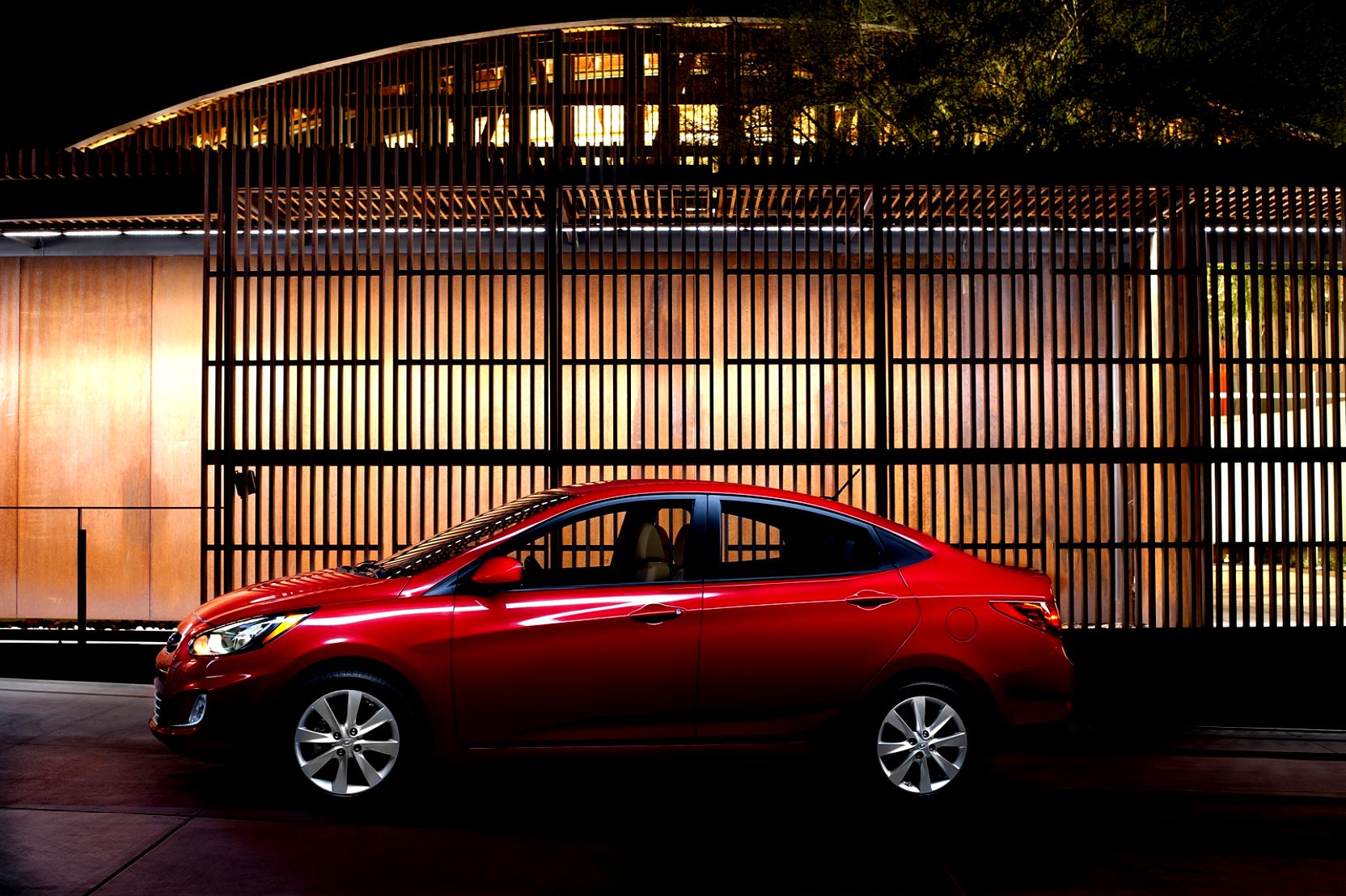 Hyundai Accent 4 Doors 2011 #15