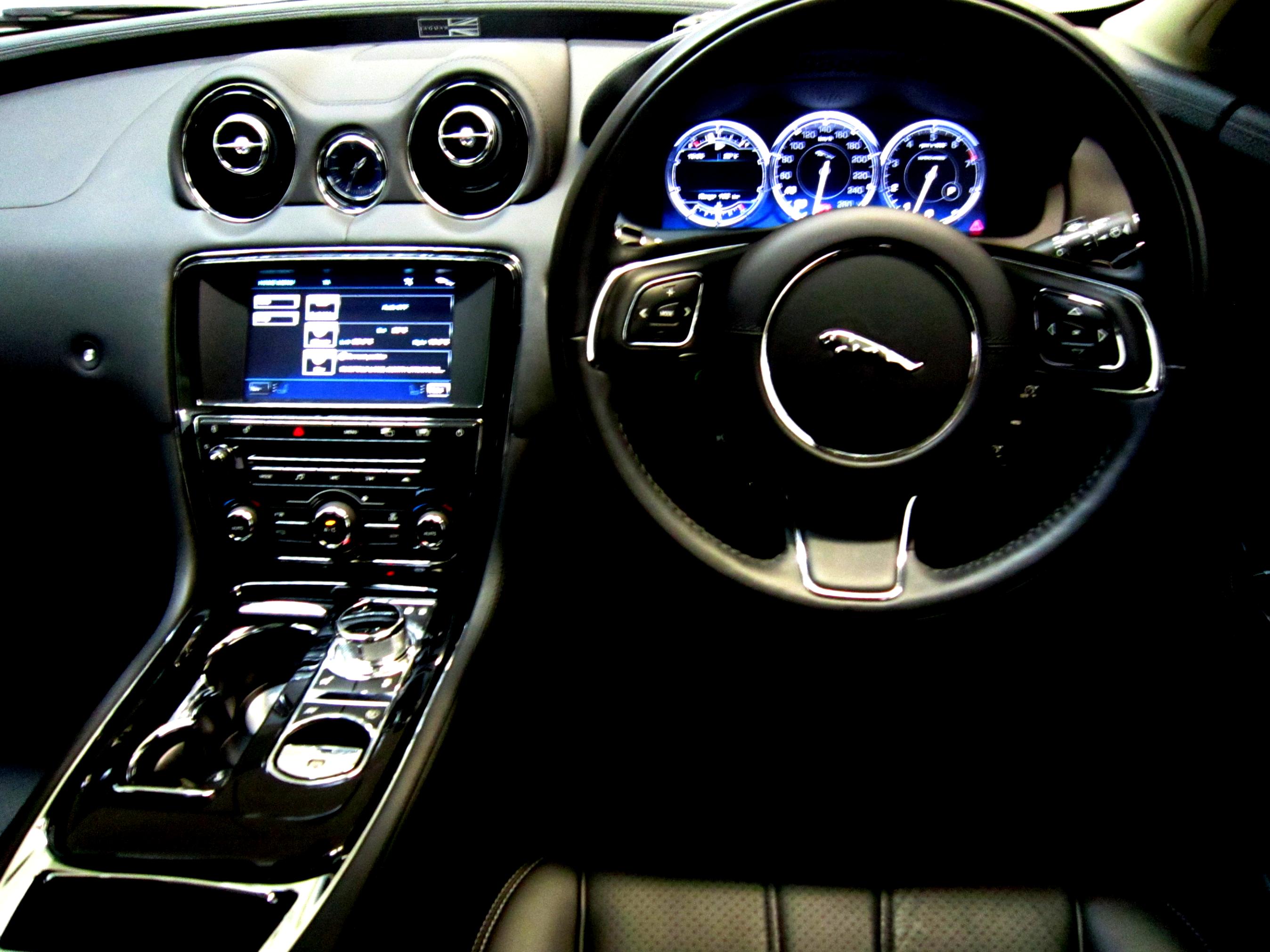 Jaguar XJ 2009 #32