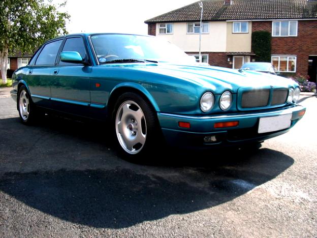 Jaguar XJR 1994 #10