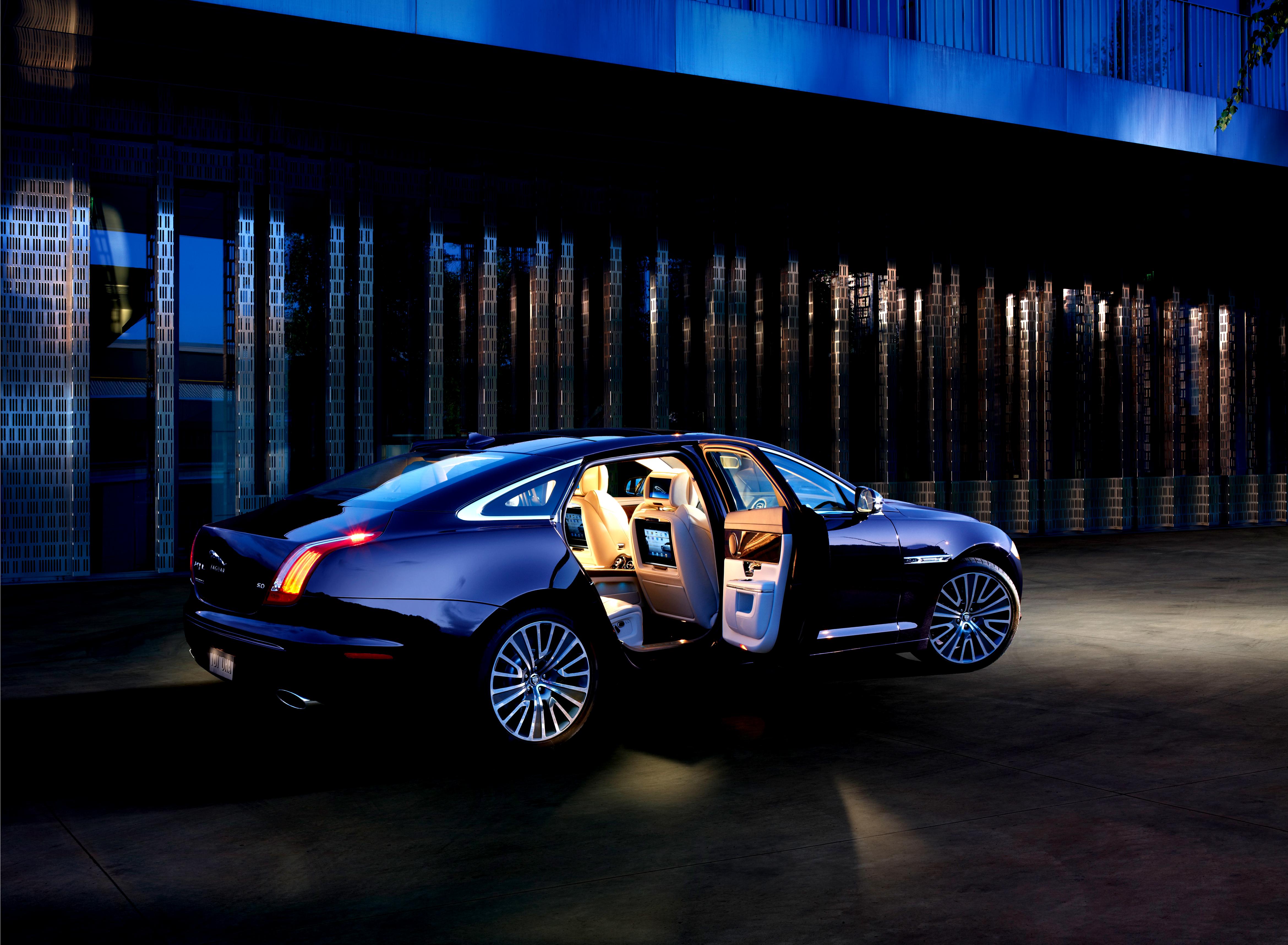 Luxury автомобили. Jaguar XJ Luxury. Ягуар XJ 2014. Ягуар XJ 2020. Новый Jaguar XJ 2021.