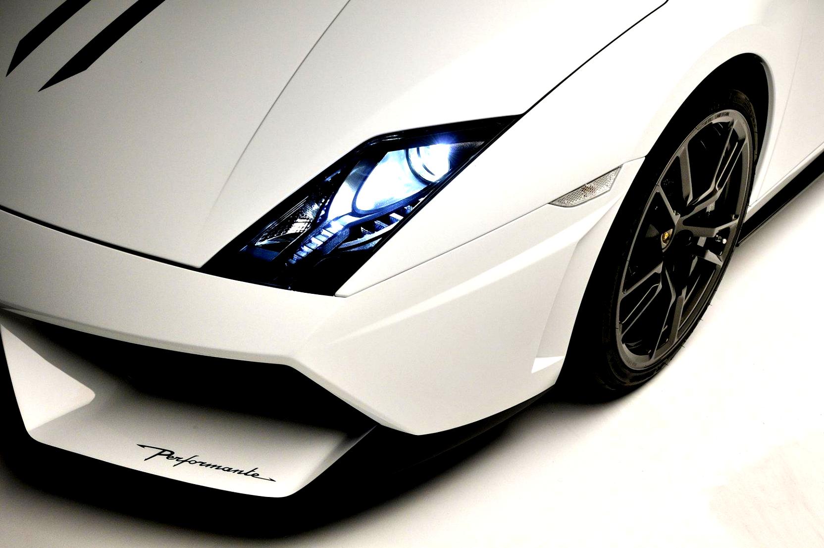 Lamborghini LP 570-4 Spyder Performante 2010 #14