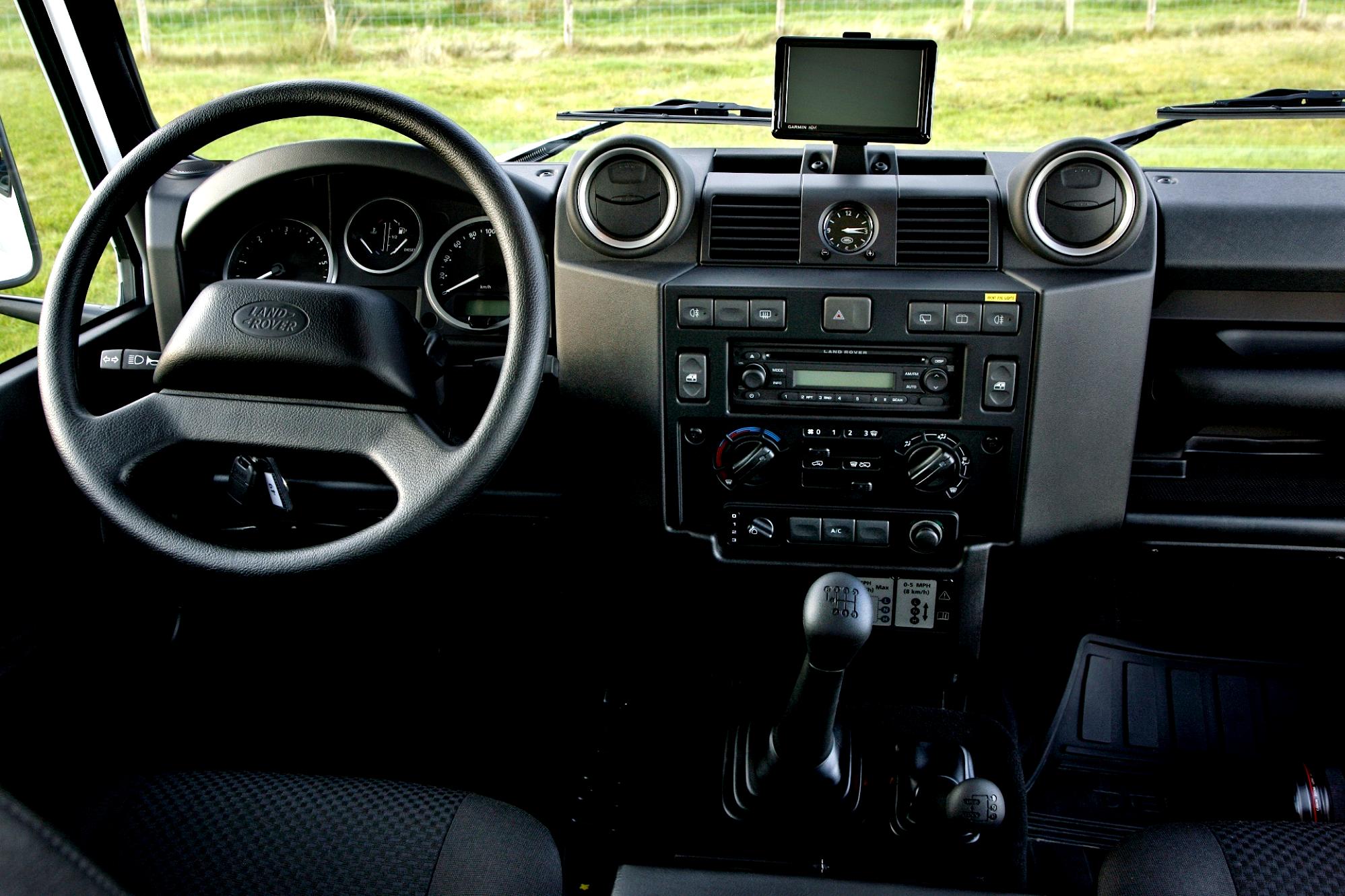Land Rover Defender 110 2012 #13
