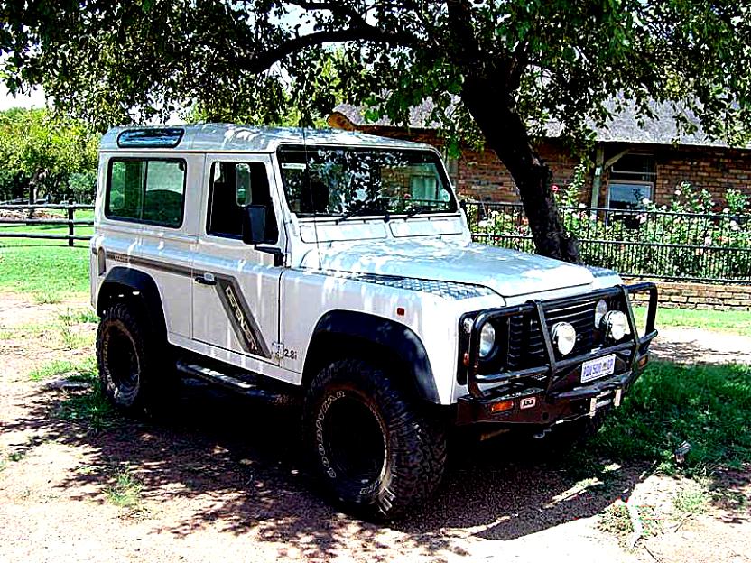 Land Rover Defender 90 1991 #28