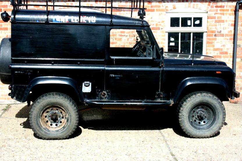 Land Rover Defender 90 1991 #36