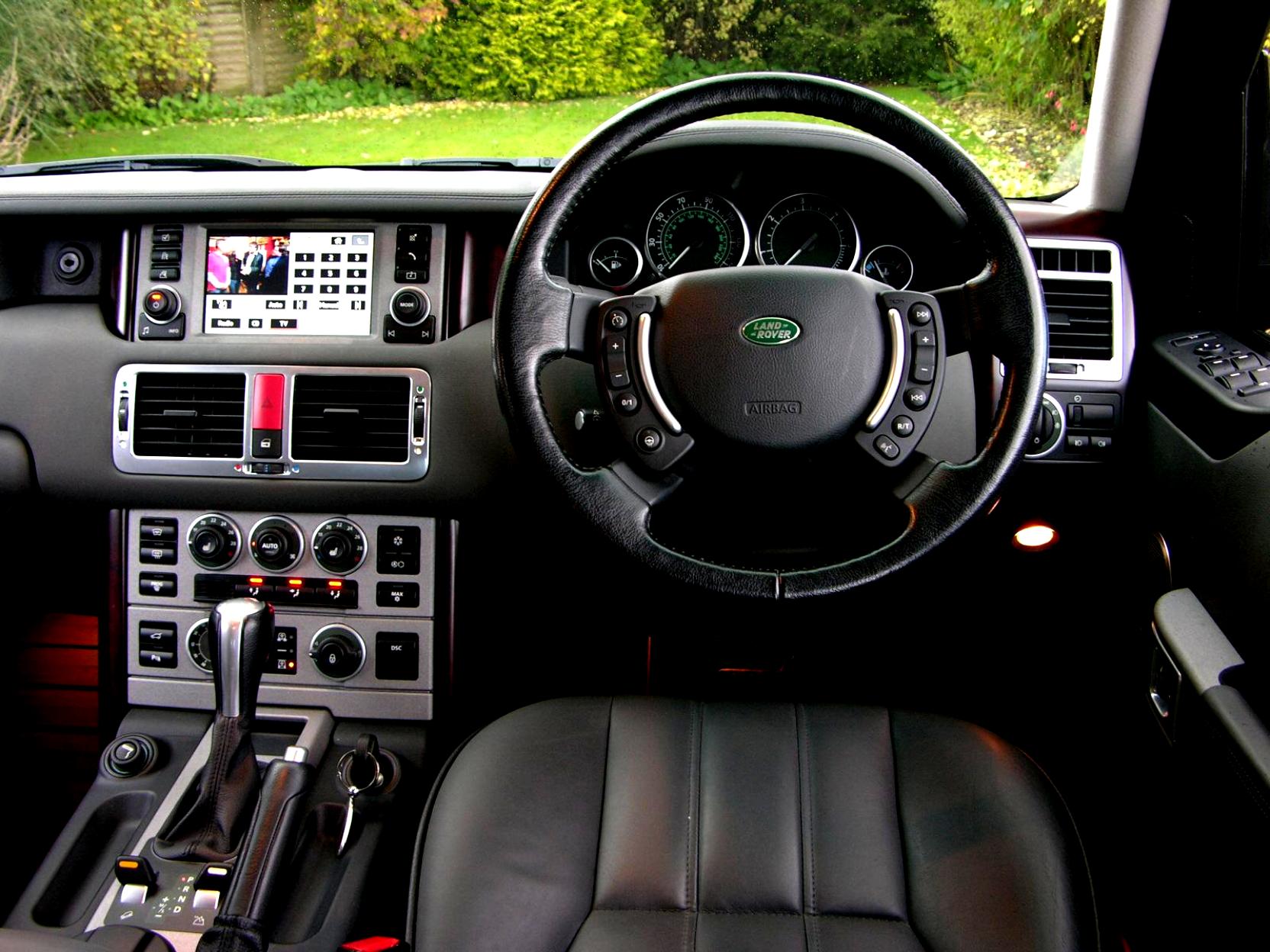 Land Rover Range Rover 2002 #9