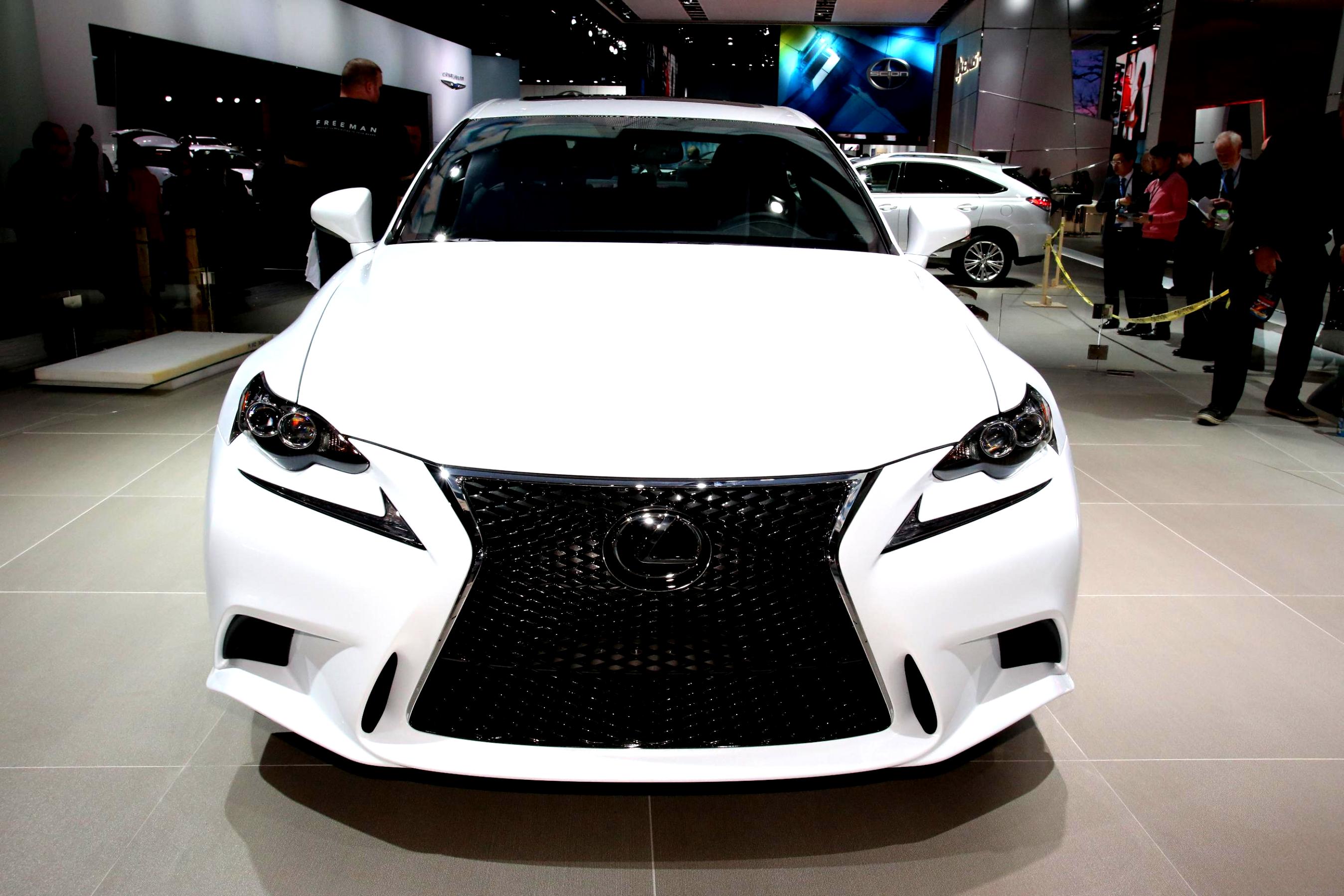 Lexus IS 2013 #11
