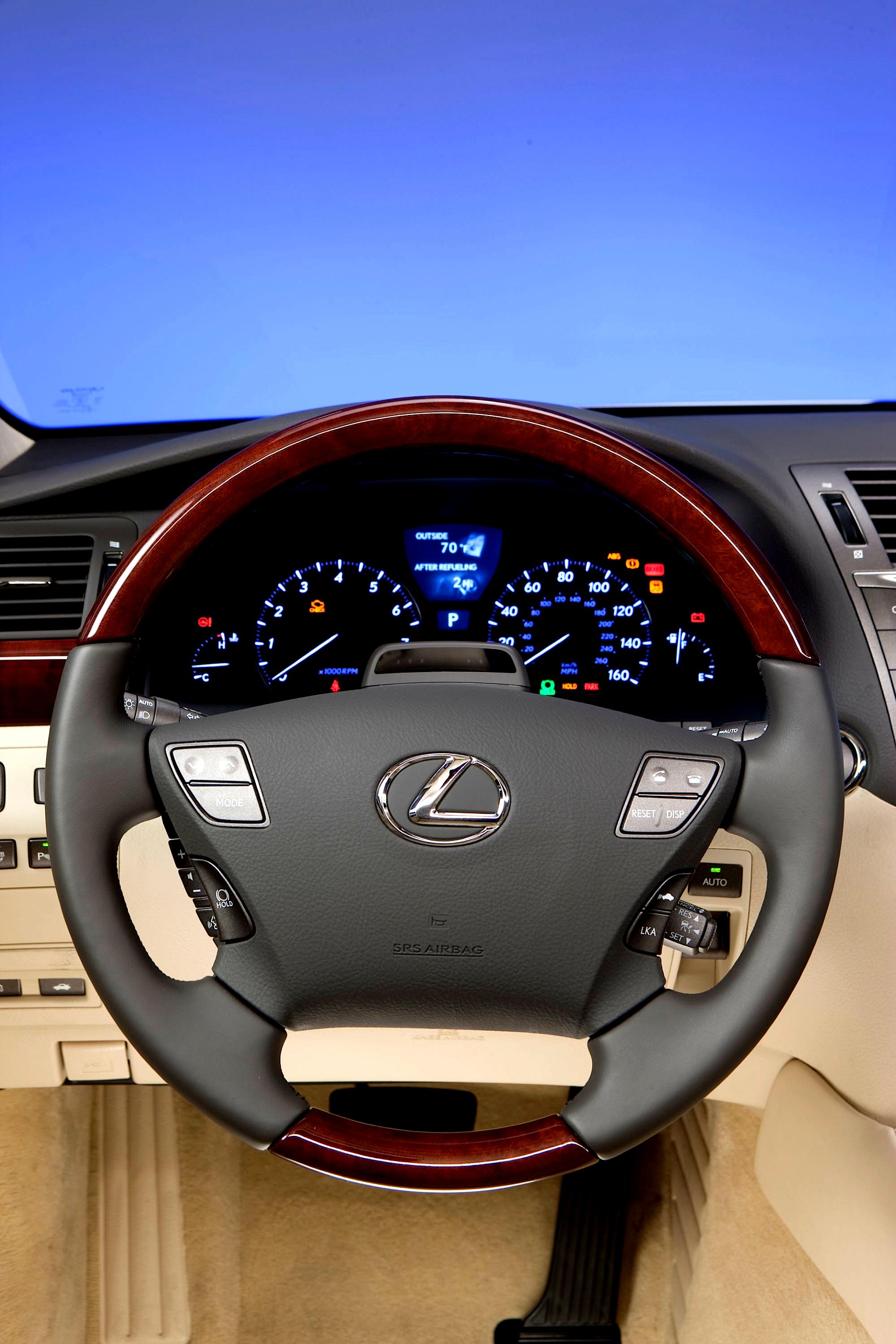 Lexus LS 2009 #73
