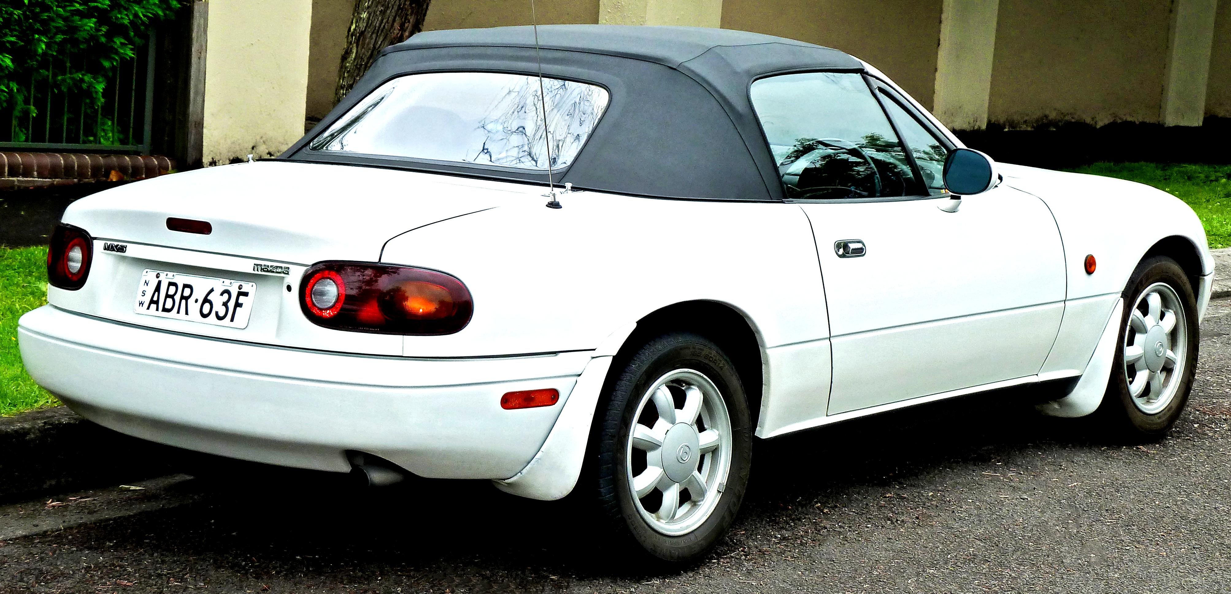 Mazda MX-3 1991 #6