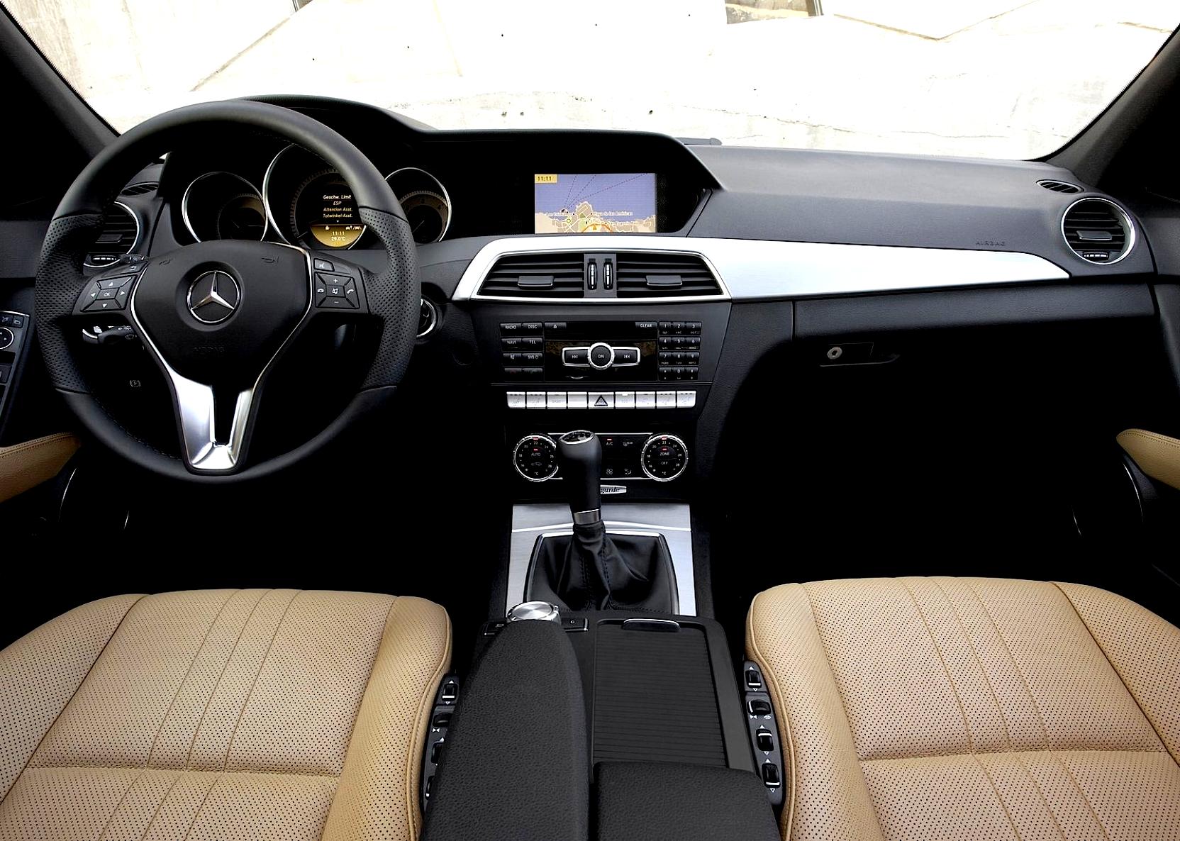 Mercedes Benz C-Class T-Modell 2011 #64