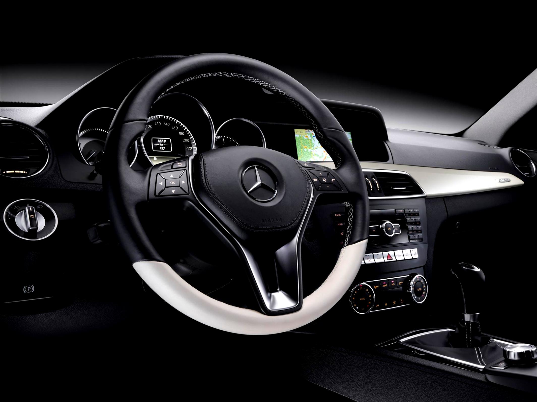 Mercedes Benz C-Klasse Coupe AMG C204 2011 #9