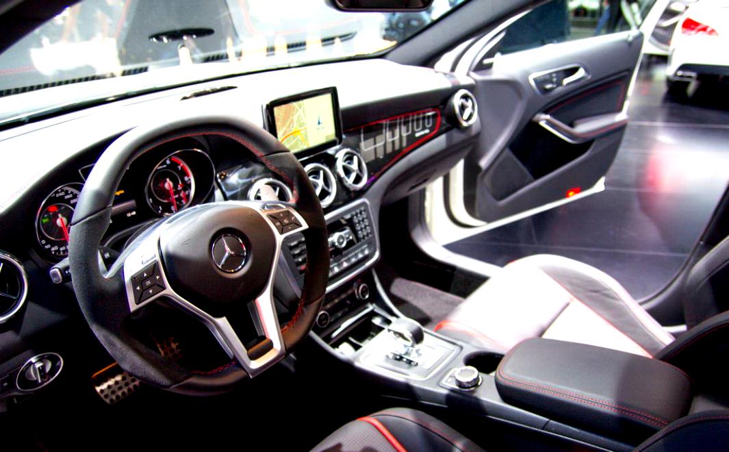 Mercedes Benz GLA 45 AMG 2014 #34