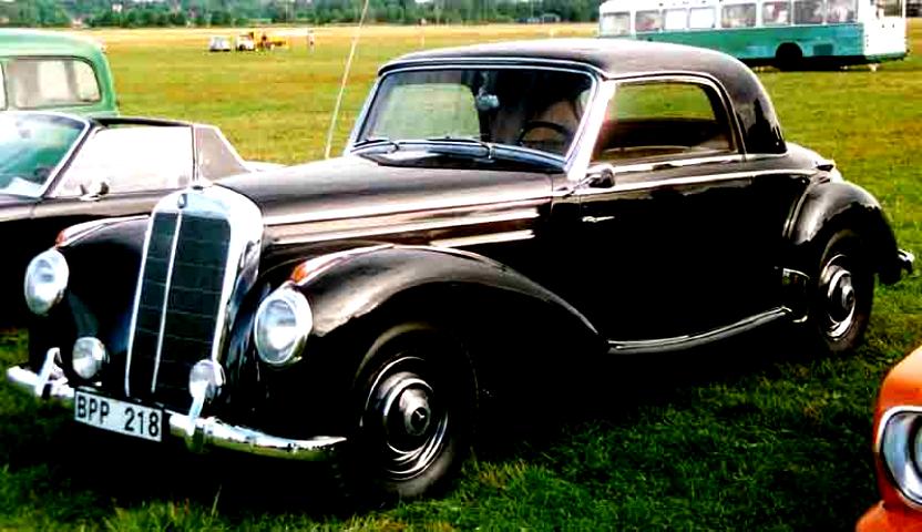 Мерседес 1951 года. Mercedes-Benz 220 (w187). Mercedes-Benz 220 w187 (1951). Mercedes 220 w187. Мерседес Benz 220 w187.