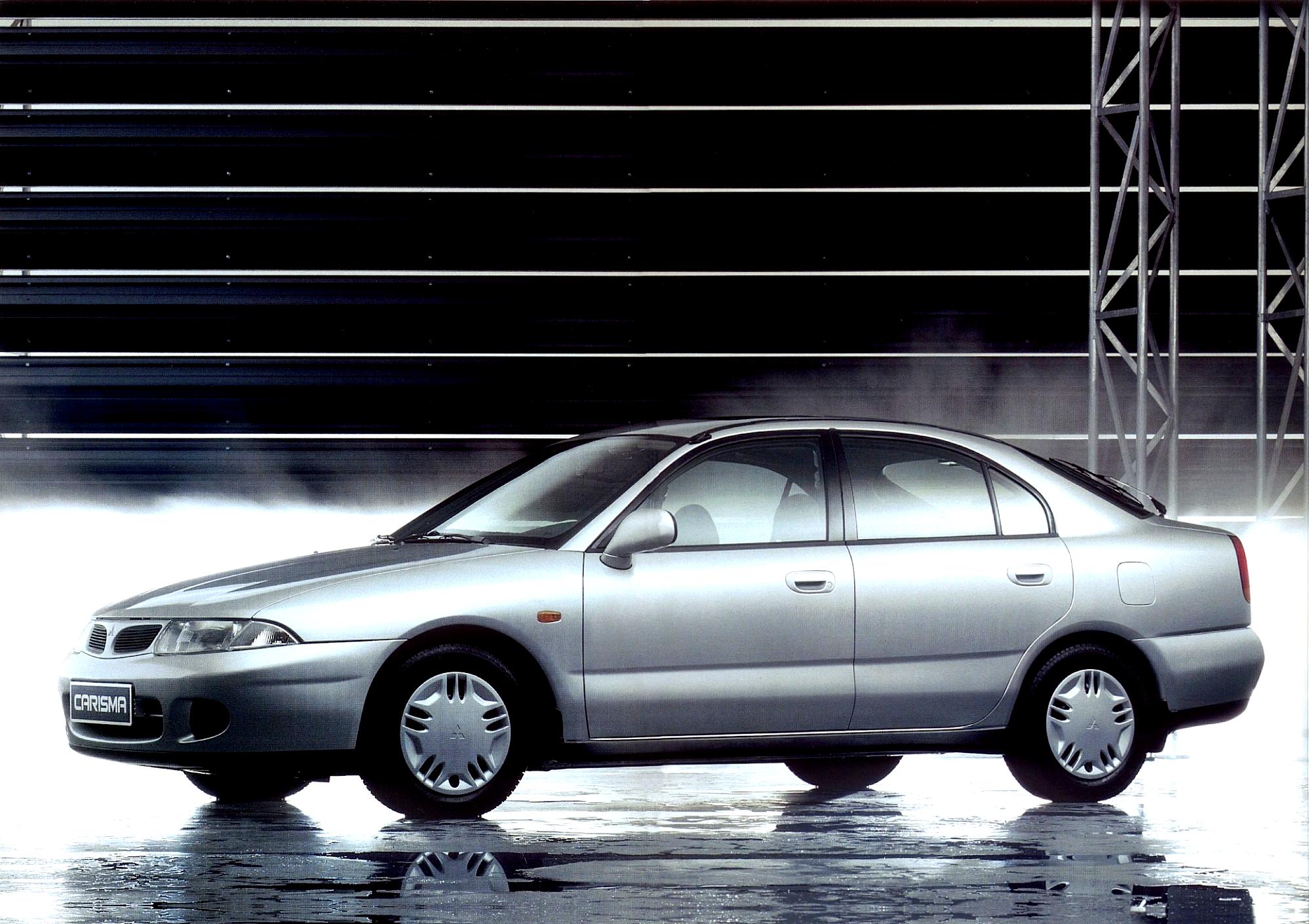 Mitsubishi Carisma Sedan 1995 #9