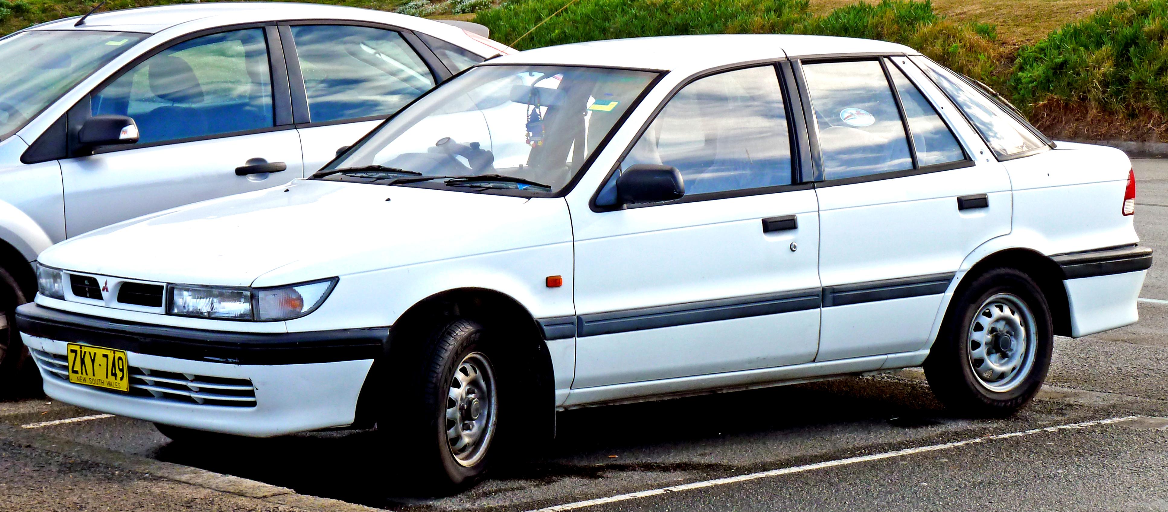 Mitsubishi Galant Hatchback 1993 #15