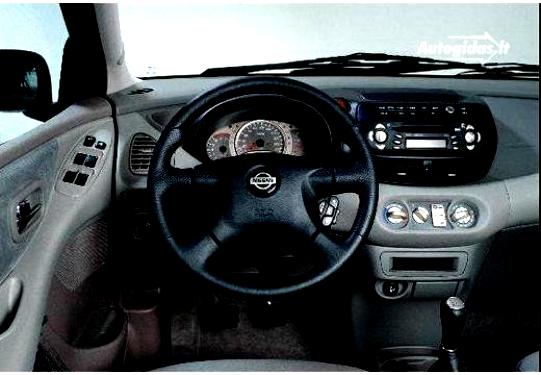 Nissan Almera Tino 2000 #8