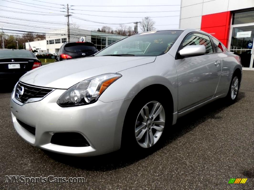 Nissan Altima Coupe 2012 #31