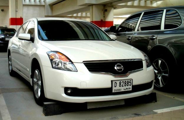 Nissan Altima Thailand 2011 #2