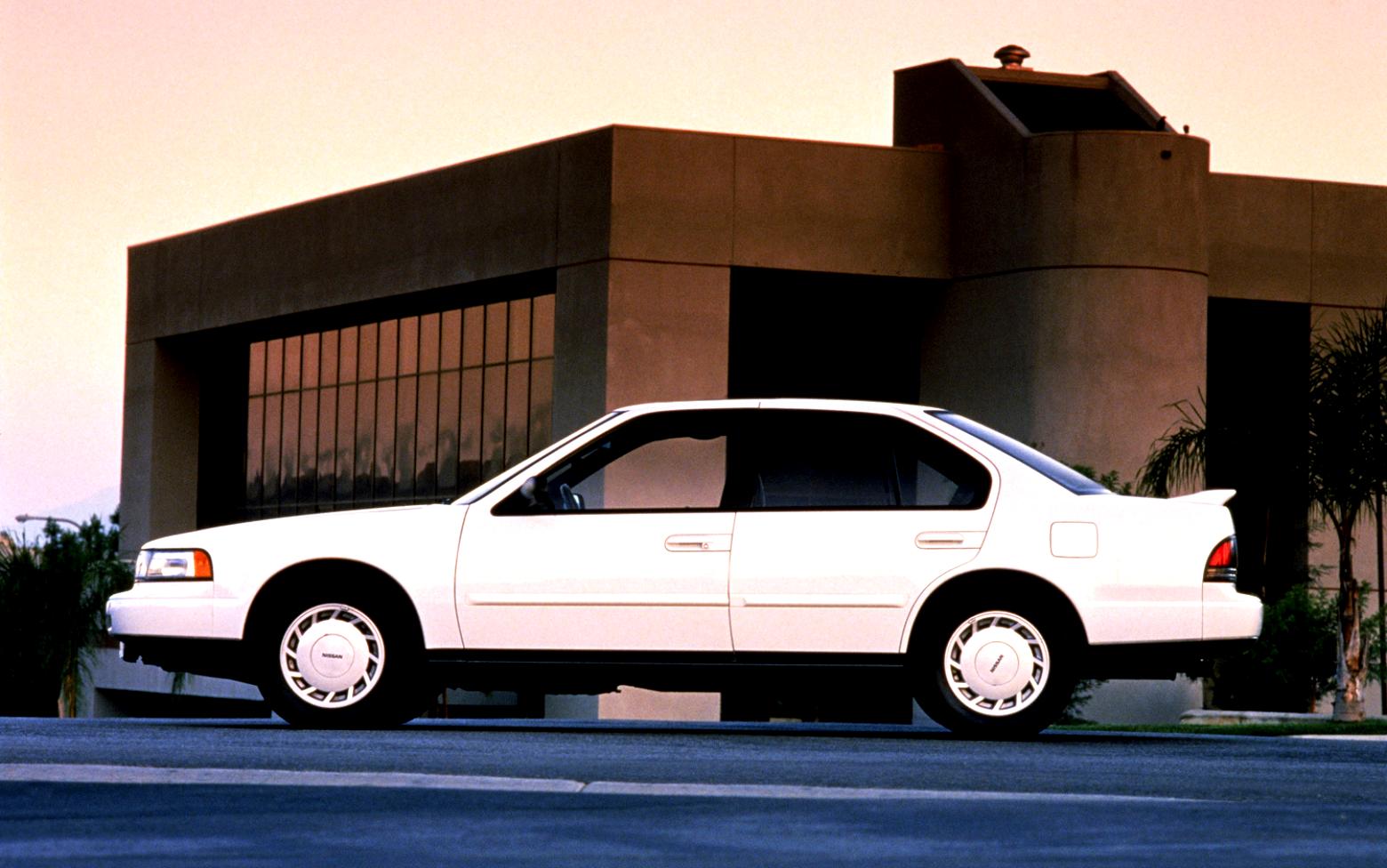 Nissan Maxima 1990 #5