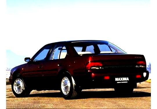 Nissan Maxima 1990 #38