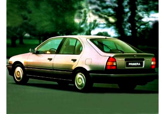 Nissan Primera Hatchback 1990 #8